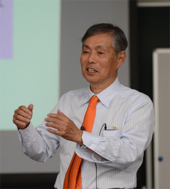 2015.03PROF.HAMADA.JPG - 41,575BYTES